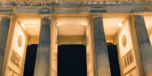 The Manhunt in Mitte: Interactive Mystery Hunt in Berlin