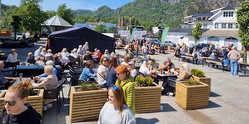 Lokalt bondemarked \/ Nils Kloster 100 \u00e5r feiring