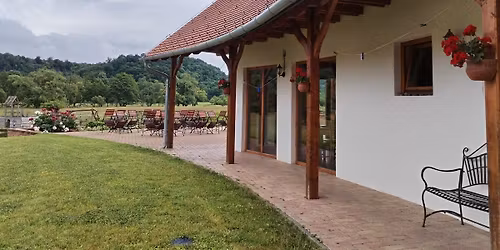 Term\u00e9szettel felHANGol\u00f3, digit\u00e1lis detoxos elvonul\u00e1s a Bakonyban