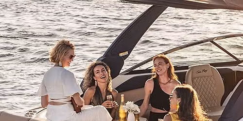 Hulls & Happy Hour: A Sea Ray Social