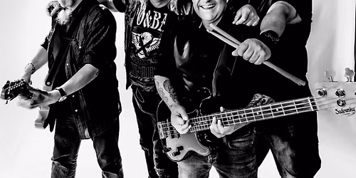 Ribberock med Torgeir og kjendisene p\u00e5 Queens Pub - Cc 250,-