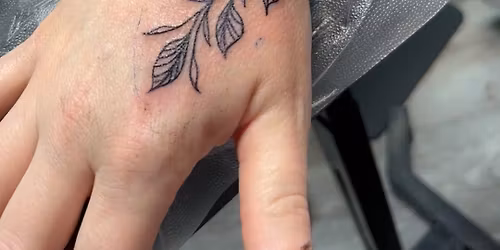 Tattoo party!!\ud83c\udf89