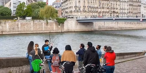 Visite de Paris en v\u00e9lo \u00e9lectrique