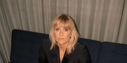 Signe Svendsen med band