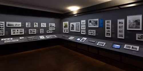 Oprowadzanie kuratorskie po Gabinecie Fotografii