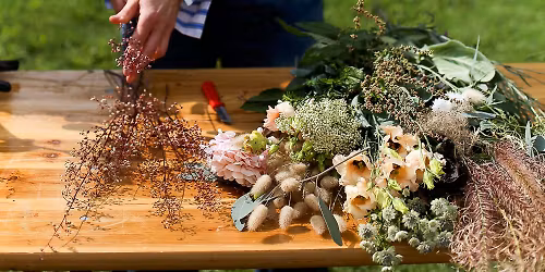 Kukkakoulu \u2013 Kes\u00e4kimppu luonnonmateriaaleista 10.6.