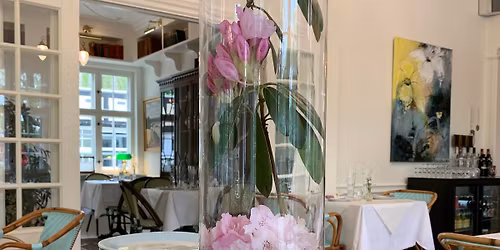 Frokost p\u00e5 Hotel Egeskoven med sm\u00f8rrebr\u00f8d ad libitum l\u00f8rdag den 8. november kl. 12-15