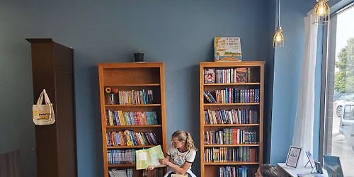 Story time at Niche Books