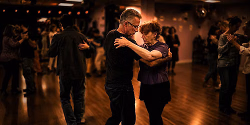 Giros, paradas and barridas  (Intermediate Class)