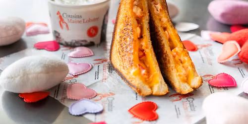 COUSINS MAINE LOBSTER in Lakeville MN: Angry Inch Brewing\ud83e\udd9e\ud83d\ude0d\ud83e\udd73