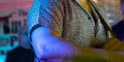 Brad Combee @ Tipsy Hen $1 Wings Monday 6-9pm
