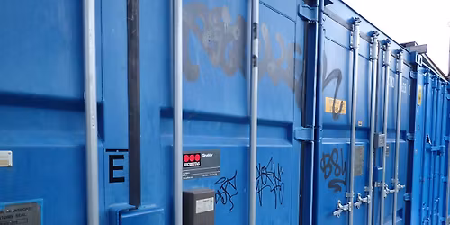 St\u00e4ddag Gr\u00f6ndal s\u00f6ndag 26 april 09-13