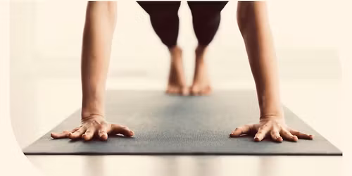 Vinter YogaKurs- \u2018Gentle Active Series\u2019-Passer for alle ! Omringet vakker natur & stillhet \u2728