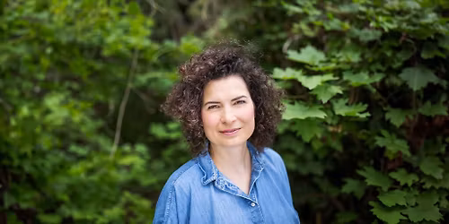 O \u017cyciu w pe\u0142nym pa\u015bmie \u017cycia. O tw\u00f3rczo\u015bci w miejsce odtwarzania wzorc\u00f3w zranienia.