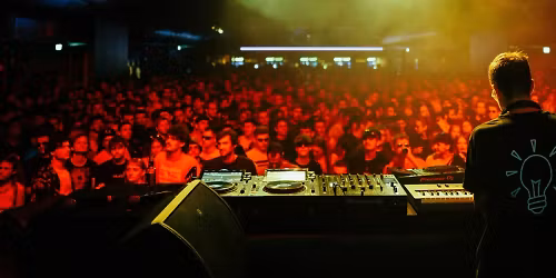 Keeno in Bristol