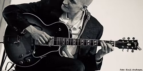 Rytmisk aftengudstjeneste med guitarist Pelle von B\u00fclow