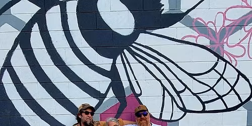 SBD pickin @ the Bubble House brewing.