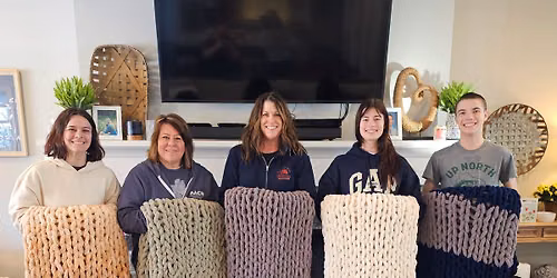 5 SPOTS LEFT! Nov 7th - Awakened Lakeshore Chunky Knit Blanket Workshop 