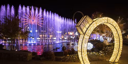 \ud83c\udf84\u2728 Smoky Mountain Lights & Holiday Nights Getaway! \u2728\ud83c\udf81 $149 Per Couple