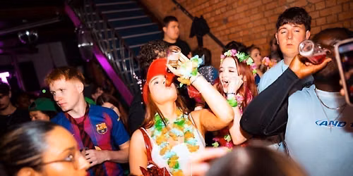 \u272d WonKy Wednesday's \u272d End Of Term Blow Out & WonKy Hoodie Giveaway! \u272d with Drinks From \u00a31! \u272d @ R\/Bar \u272d
