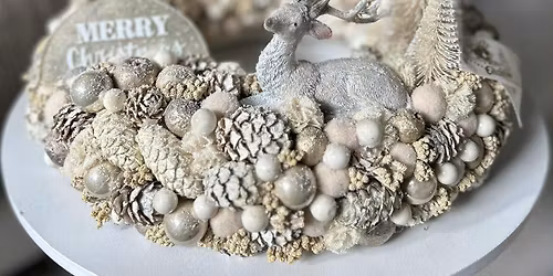 V\u00c1R\u00d3LIST\u00c1S Kar\u00e1csonyi kopogtat\u00f3 \/ Adventi koszor\u00fa k\u00e9sz\u00edt\u0151 workshop