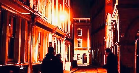 Haunted & Hidden Bristol Tour & Pub stop