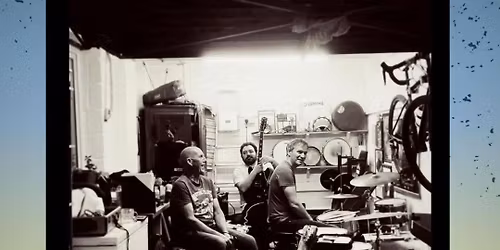 Blues Triad @ The Ale Hse Stroud Friday 3rd April