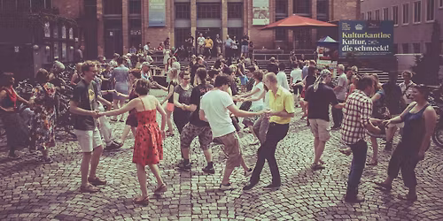 Swing & Ride: Darmst\u00e4dter Fahrradtour mit Tanzeinlagen an sch\u00f6nen Pl\u00e4tzen