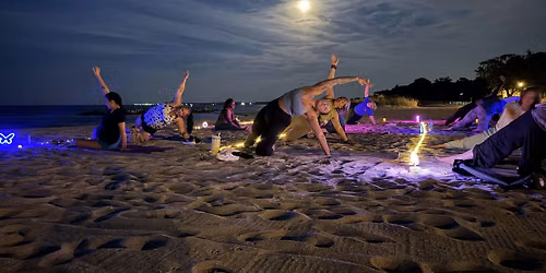 Full moon yoga