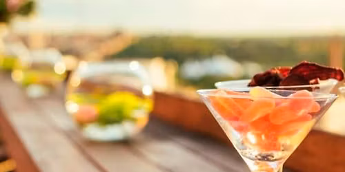 Brunch en terraza con vistas al Palacio Real