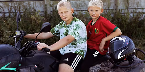 "Alle drenge er rigtige drenge" - fernisering og samtale