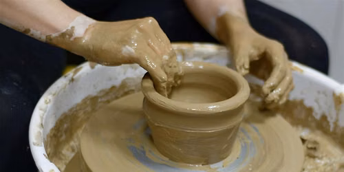 Monday Night Pottery on the Wheel: All Levels