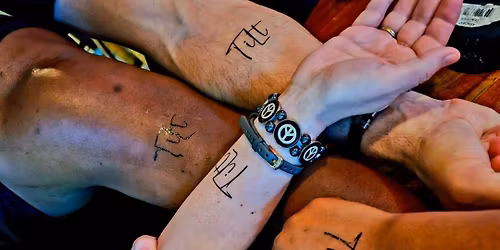 TiLt gets SPOOKY  at 10th Inning