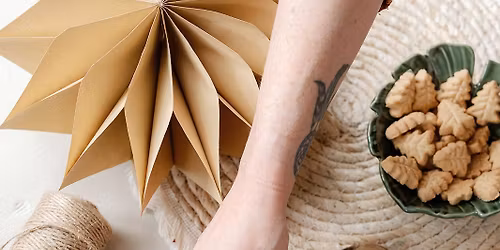 Dried Flower Christmas Bauble Workshop Sunday 7th Dec 2025