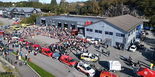 Open dag p\u00e5 Knarvik brannstasjon!