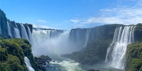 EXCURSÃO FOZ DO IGUAÇU — Estrada Deodoro de Azevedo, 3345, 28923-382 Cabo Frio, RJ, Brazil
