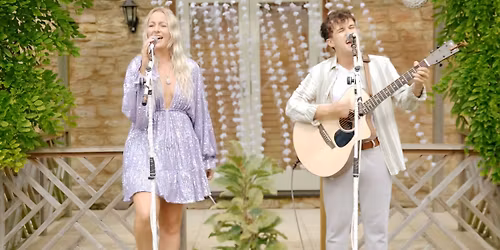 Little White Lights at The Gordon Arms, Bedford