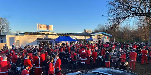 balade des p\u00e8res No\u00ebl 2025