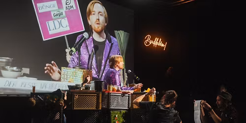 Baddabäm! Was trägt Westfalen? Show für parapolitische Abendunterhaltung. Mit Peters Bierstübchen 