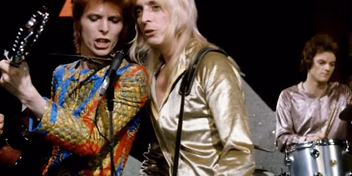 ZIGGY STARDUST AND THE SPIDERS FROM MARS - Bowie p\u00e5 Bio Roy
