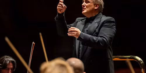 Jaime conducts Dvo\u0159\u00e1k, Smetana & Coll