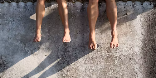 Komorze intensywnie. Wakacje z jog\u0105 Poruszenie.