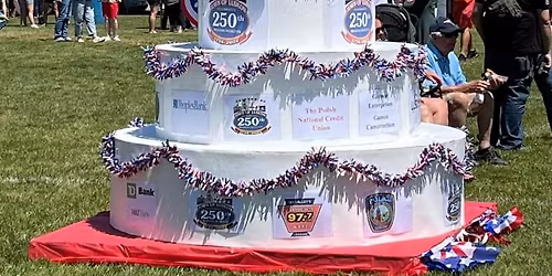 "Light Up Ludlow" Tree Lighting celebration