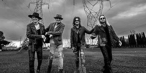 VIP ACCESS DISAPPEARING M\u00f6tley Cr\u00fce & Tesla LIVE IN BURGETTSTOWN!