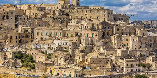 \u0415\u043a\u0441\u043a\u0443\u0440\u0437\u0438\u044f \u0434\u043e \u041f\u0443\u043b\u0438\u044f - \u0411\u0430\u0440\u0438, \u0410\u043b\u0431\u0435\u0440\u043e\u0431\u0435\u043b\u043e, \u041c\u0430\u0442\u0435\u0440\u0430, \u041f\u043e\u043b\u0438\u043d\u044f\u043d\u043e \u0430 \u043c\u0430\u0440\u0435, \u041c\u043e\u043d\u043e\u043f\u043e\u043b\u0438 \u0438 \u0410\u043b\u0442\u0430\u043c\u0443\u0440\u0430 