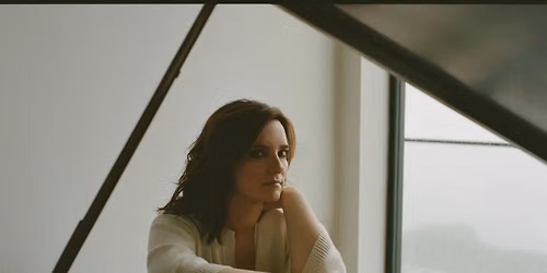 Brandy Clark - Take Flight World Tour