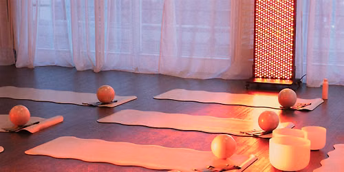 Red Light Meditation by Flowlife