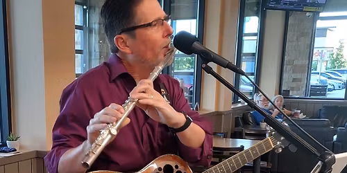 Steve Cosio Performs at Market Street, Taphouse 16