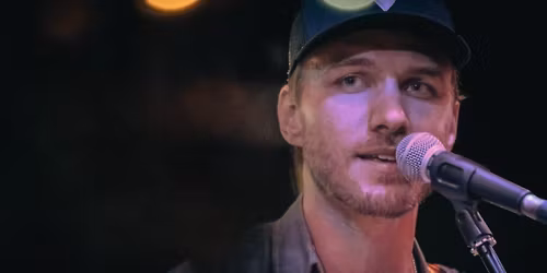 Blake Robert @ Spare Birdie