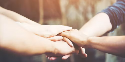 Fredsmarkering i Oslo: \u201cHjerte til hjerte for fred - en menneskehet"